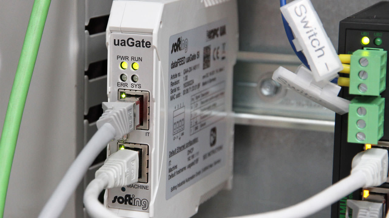 Open, platform-independent OPC UA technology offers straightforward networking at a local and a global level, along with allowing secure data traffic through a firewall.