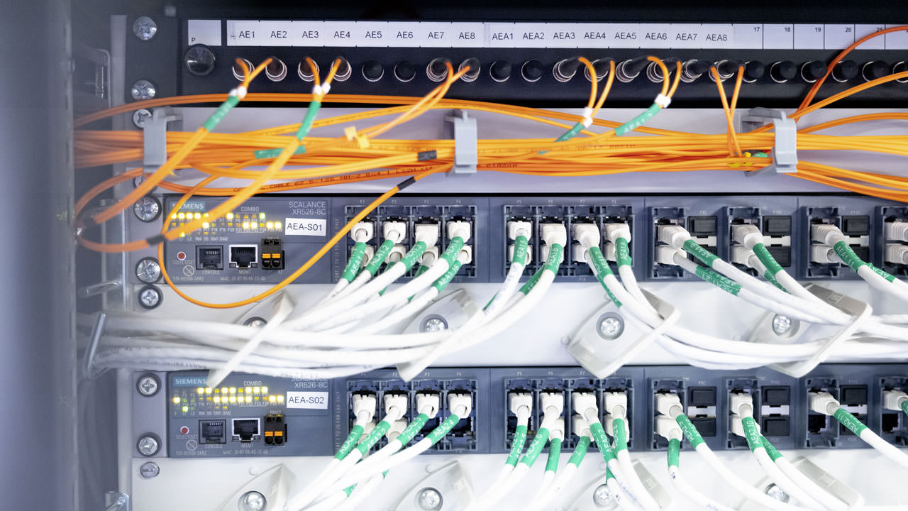 Inside the system: Two of the high-performance Scalance XR-500 switches that form the new network backbone at the Indre Arna facility.