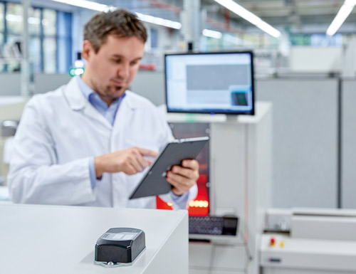 Wi-Fi access point for mobile machine access for maintenance purposes, for forwarding alerts, and for monitoring