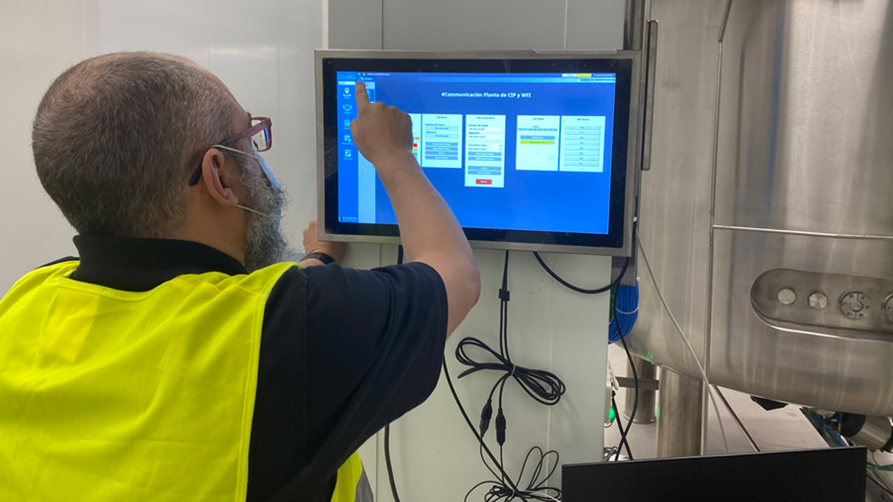 Ignition Edge Panel software runs directly on the groov EPIC hardware.