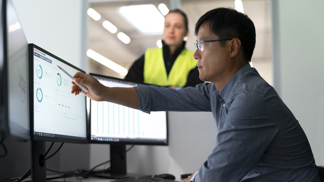 Leuze SmartID-Edge offers maximum object and process data transparency thanks to intelligent, secure identification at edge level.