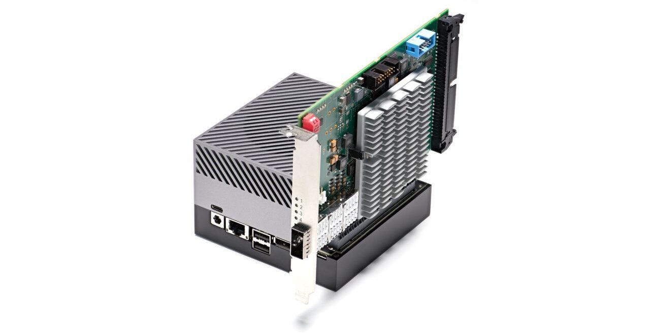 The BitFlow AArch64 (64-bit ARM) SDK enables integration of BitFlow Claxon frame grabbers with the NVIDIA Jetson AGX Orin Developer Kit.